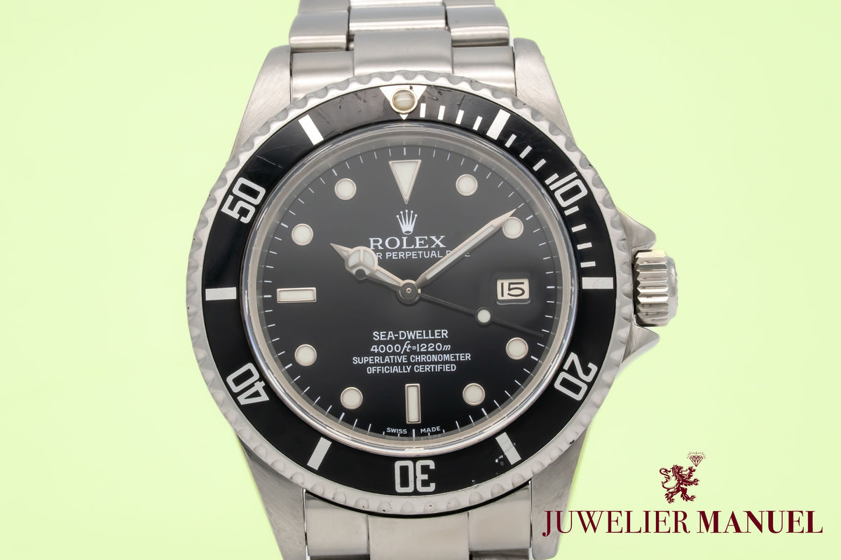 Rolex Sea-Dweller 16660 Triple Six Stahl Automatik 40mm Papers