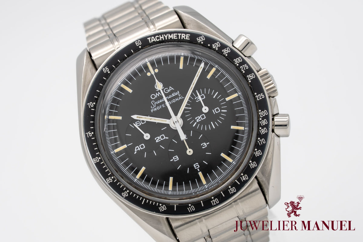 Omega Speedmaster Professional Moonwatch Rare Long S and R Stainless Steel Manual Winding 42mm