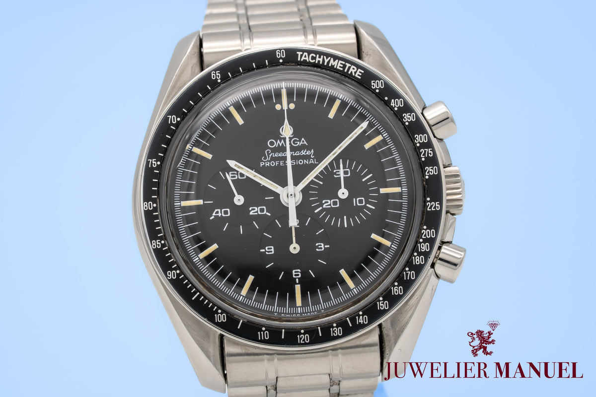 Omega Speedmaster Professional Moonwatch Rare Long S and R Stainless Steel Manual Winding 42mm