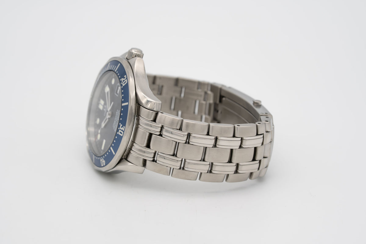 Omega Seamaster Diver 300 M 25418000 Blue Stainless Steel Papers 41mm