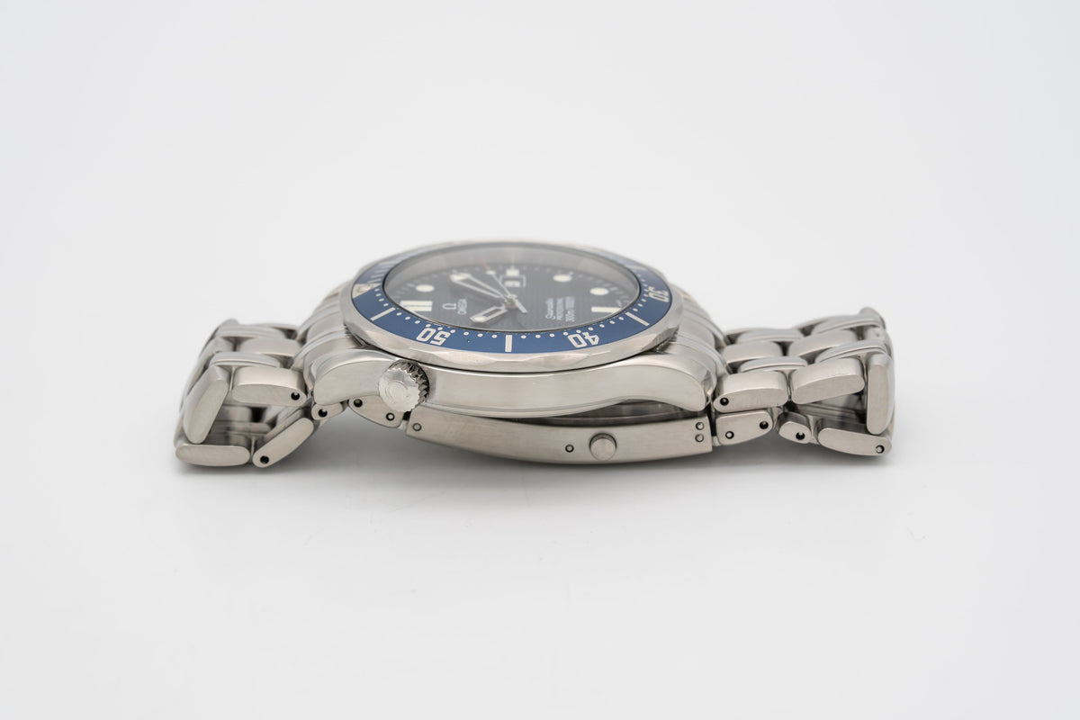 Omega Seamaster Diver 300 M 25418000 Blue Stainless Steel Papers 41mm