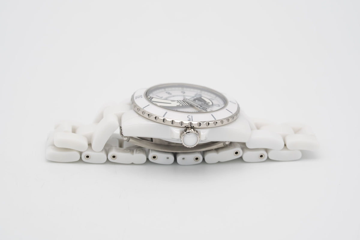 Chanel J12 Mademoiselle J12 La Pausa Ceramic Automatic 38mm Papers