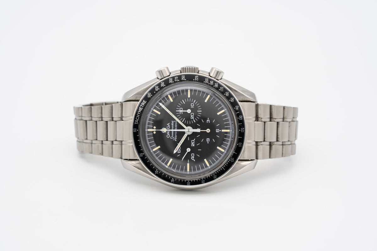Omega Speedmaster Professional Moonwatch Rare Long S and R Stainless Steel Manual Winding 42mm