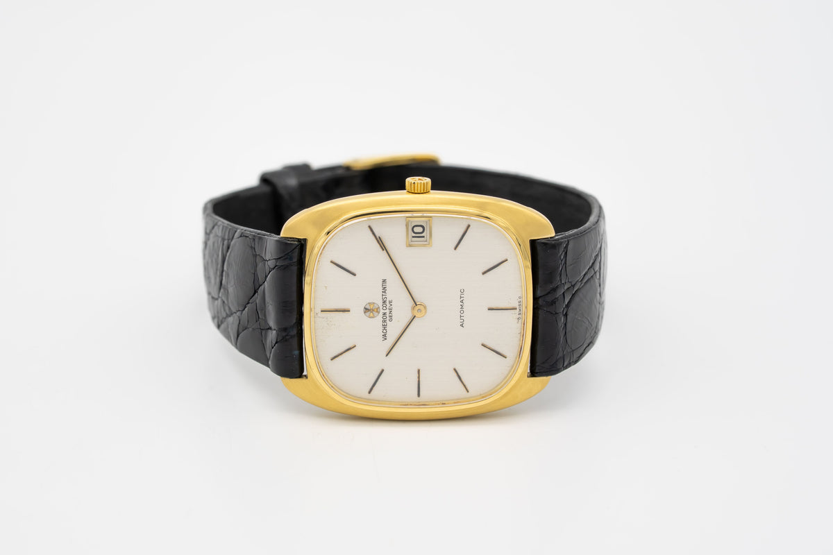 Vacheron Constantin Classic 2045 Ultra Thin 18K Gold Cushion Case Automatic Gelbgold 750