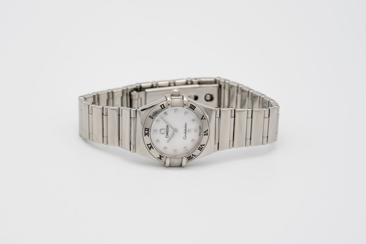 Omega Constellation Ladies My Choice Constellation Lady MOP Dial 1561.17 Stainless Steel 22mm Papers